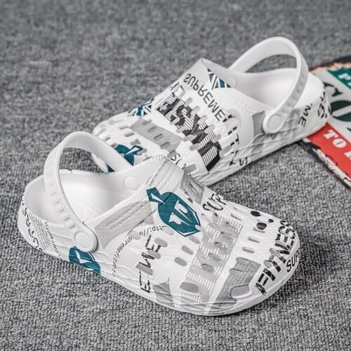 EVA Slip-On Sandals Men 2021 Summer Clogs for Men Hand Painted Mens Soft Beach Sandals Adult Garden Luxury Sports Slippers