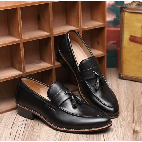 Tassel Pattern Leather Shoes Slip-on Casual Loafers Mens Business Shoes Formal Dress Shoes 2020 Hot