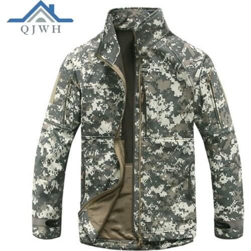 Hot 2017 Outdoor Winter Sport Sharkskin Thermal Commander men soft shell Windproof Camouflage Jacket Cargo Camping Hiking Coat