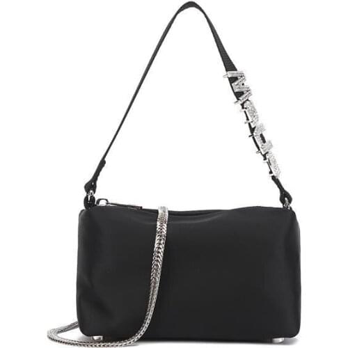 Spot 2021 spring new fashion female bag solid color small square bag chain