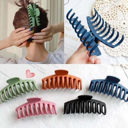 2020 New Claw Clip for Women Tough Black Plastic Hair Claw Large Size Hair Clamps Claw Clip Crab for Hair Accessories