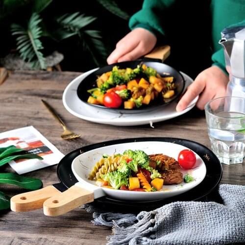 Nordic retro style painted gold ceramic dessert plate creative storage plate with wooden handle Western food plate