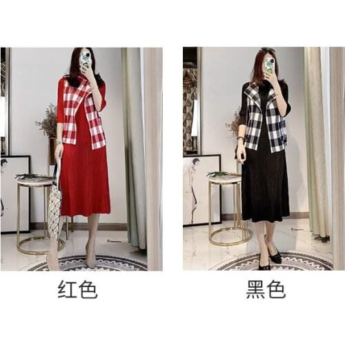 HOT SELLING Miyake fold sleeveless turndown collar lattice coat + three quarter o-neck dress two-piece set IN STOCK