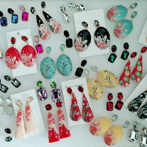 JURAN Brand Geometric Pendant National Wind Pattern Drop Dangle Earrings Fashion Classic Resin Statement Rhinestone Earrings