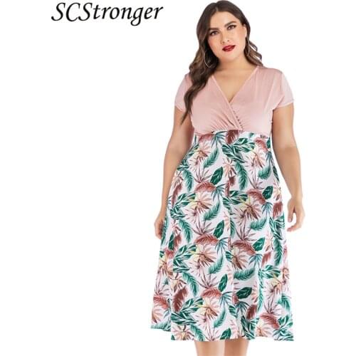 SCSTRONGER Summer Plus Size Womens New Short Sleeved V Neck Stitching Chiffon Print Dress Holiday Style Big Swing Skirt 2021