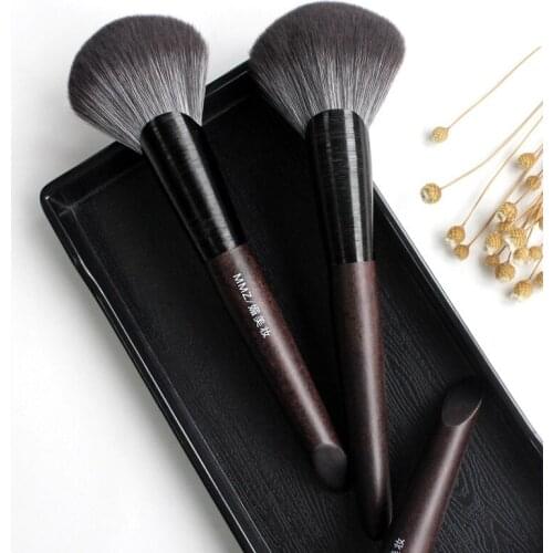 Makeup Brush Professional Foundation Powder Highlighting Blush Quality Cosmetics Tool Even Coverage Liquid/Cream Contour Makeup