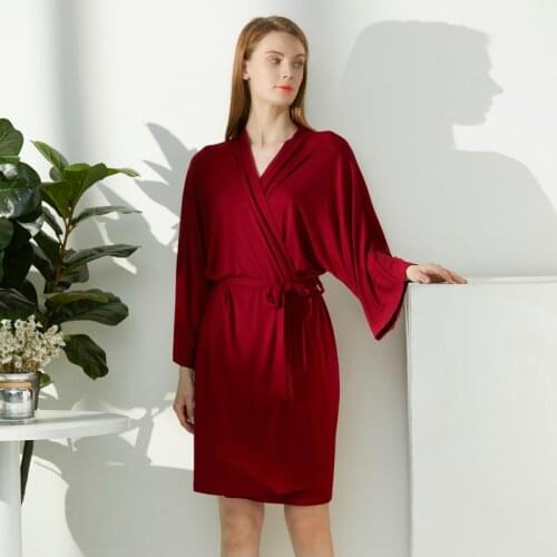 2020 Wedding Robe Women Bride Robes Rayon Cotton Robes Kimono Bridal Robes Bridesmaid Robes Bride Bathrobe Bride Sleepwear