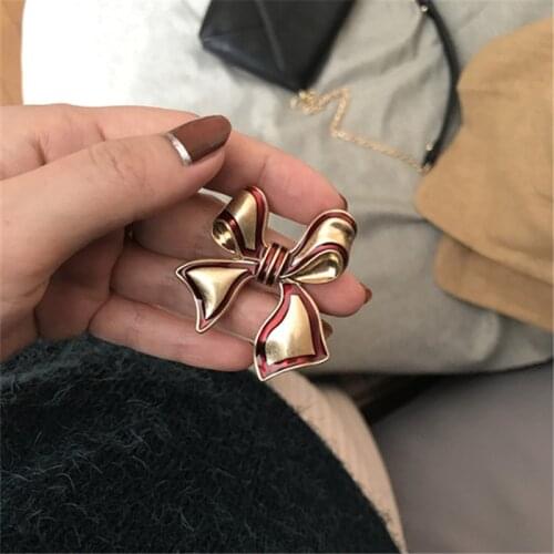 Retro golden red enamel womens Bie Zhen elegant and lovely alloy brooch, for womens accessories jewelry gifts party brooch