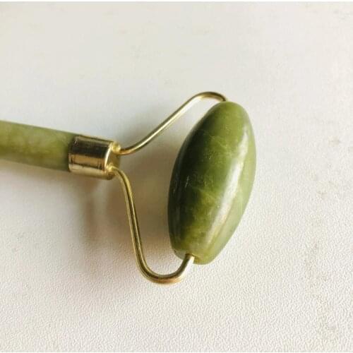 2 In 1 Jade Roller Facial Massage Tool Set Natural Stone Face Massager Guasha Massage Board Scraper Jade Roller and Guasha Kit