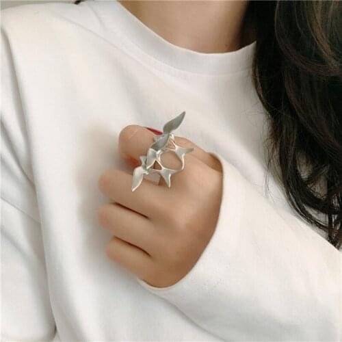 GSOLD New Retro Distressed Sub-Silver Color Exaggerated Swallow Opening Adjustable Bird Ring Ladies Fashion Creative Jewelry