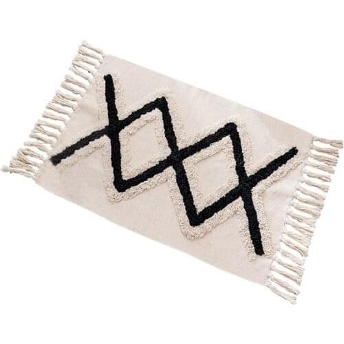 Retro Boho Hand Woven Tassel Carpet Farmhouse Rug Bedside Rug Geometric Floor Mat Living Room Bedroom Carpet Home Decor