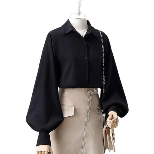 Mokeelo Moutain Black And White Blouses