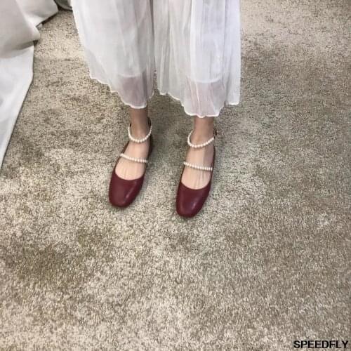 Fundo plano mary pearl pequeno vermelho único feminino primavera 2021 suave fada temperamento ervilhas sapatos