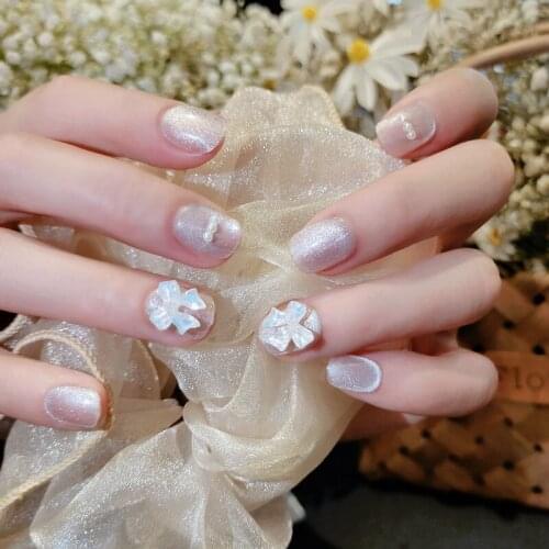 24Pcs Quality Round Silver 3D Bow Design Fake Nails Short Paragraph Fashion Removable Manicure Metallic Style Glamour Nail Art
