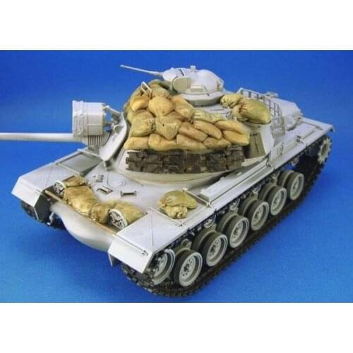 1:35 Scale Die-cast Resin Model Gray Model Hand-made Unpainted (not Including Tank)