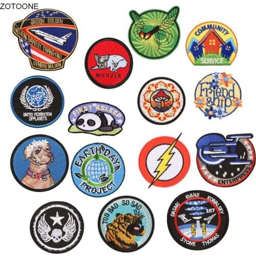 ZOTOONE Round Dog Badge Iron On animal Patches for Clothing DIY Space Rocket Heat Transfer Patch Sew on Jackets Clothes Applique