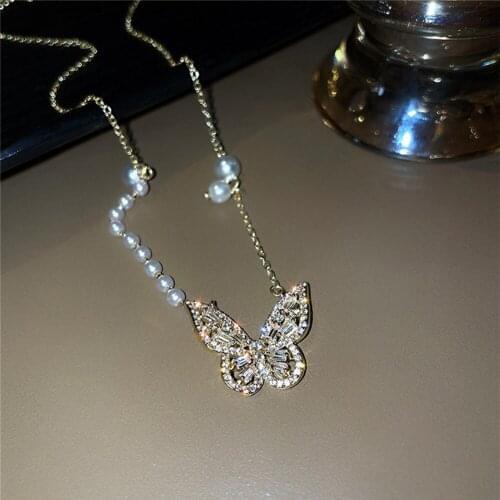 Romantic Pearl Butterfly Pendant Necklace for Women Bead Chain Choker Bling Heavy Metal ​Party Jewelry Accessories Gift