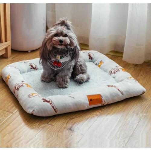 Soft Flannel Foldable Pet Dog Mat Winter Thicken Warm Cat Cushion Portable Sleeping Bed for Small Medium Large Dogs Pet Supplies