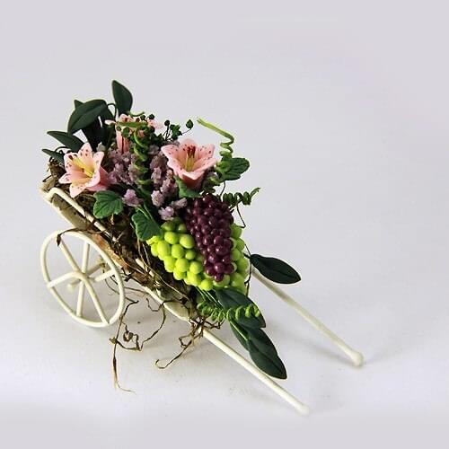 G06-X507 children baby gift Toy 1:12 Dollhouse mini Furniture Miniature rement Grape floats 1pcs