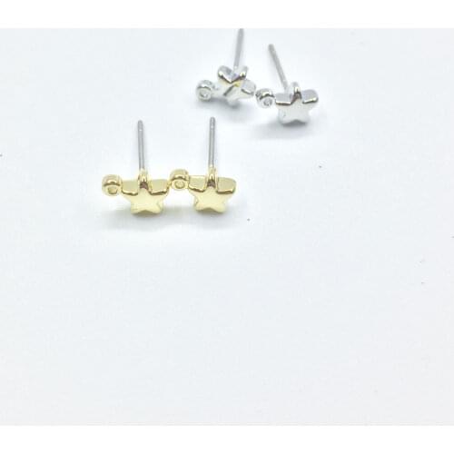 Eruifa Stud Earrings