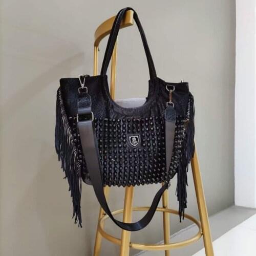 2021 new one-shoulder slant cross-womens bag European and American fashion casual rivets a hundred soft leather one-shoulder