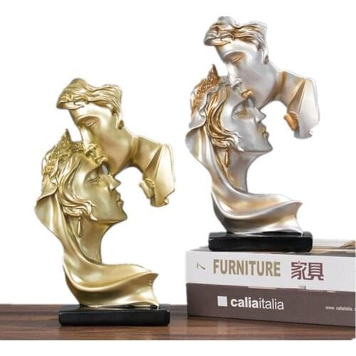 Resin Statue Couple Nordic Creative Kissing Lover Crafts Indoor Valentines Day Gift Sculpture Home Decor Desktop Decoration