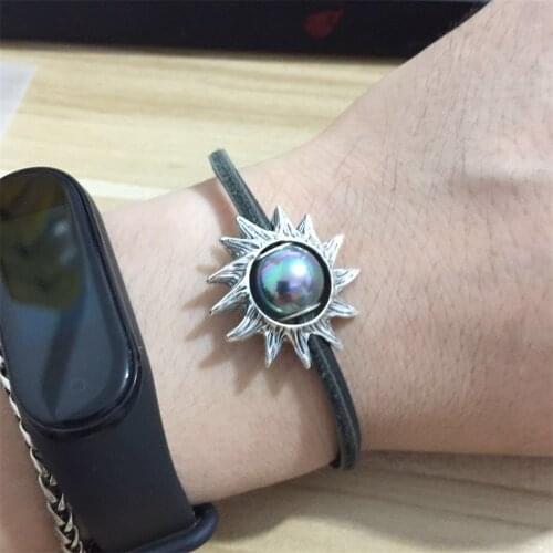 Mistletoe Pearl Necklaces For Women