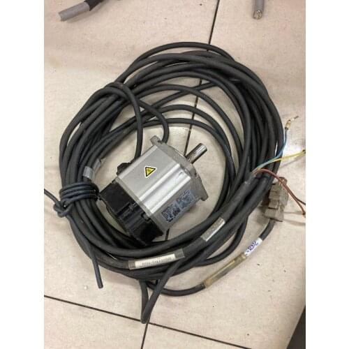 R88M-K20030H-S2-Z SERVO MOTOR , used in good condition . 80% appearance new , good working , free shipping