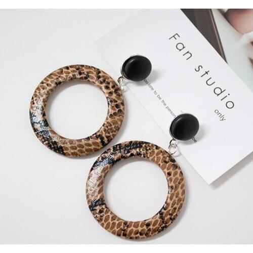 Earrings Jewelry Temperament Joker Geometric Hyperbole Leather Earrings Fashion Personality Snake Lines Large Circle Earrings