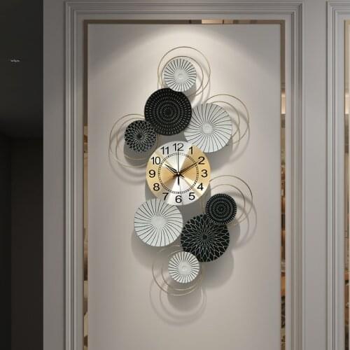 2021 New Large Nordic fashion light luxury wall clock living room home creative wall watch mute net red decorative wall clock