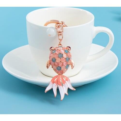 XDPQQ creative new opal goldfish keychain car pendant exquisite small gift wholesale