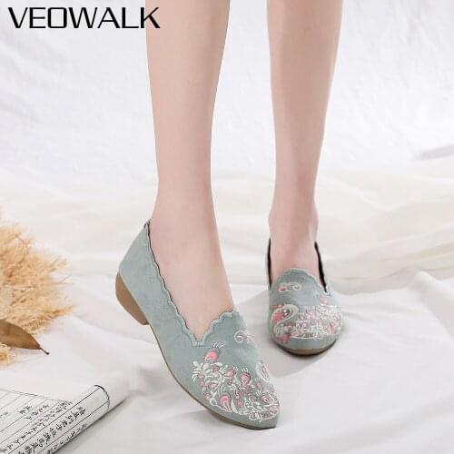 Veowalk Flowers Embroidered Women Soft Jacquard Cotton Pointy Toe Ballet Flat Slip On Casual Comfortable Ladies Walking Shoes
