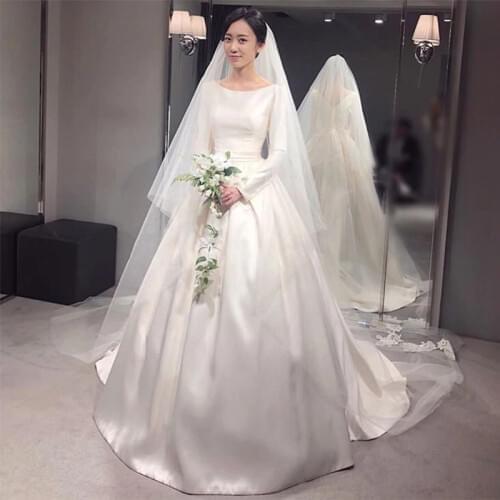 Simple Wedding Dresses With Long Sleeves Scoop Neck Ivory White Satin Korea Women Bridal Gowns Sweep Train vestido de noiva