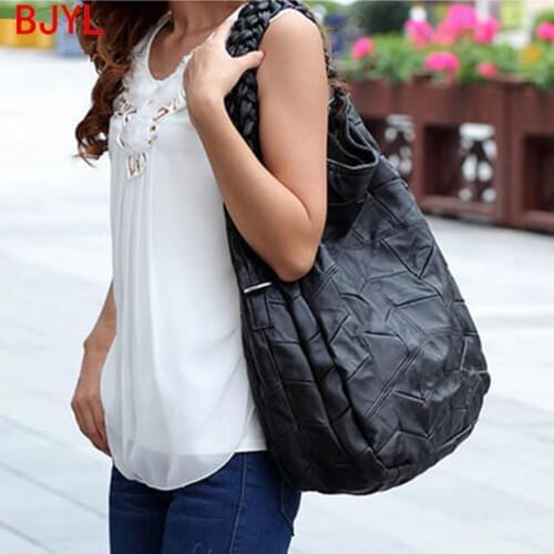 Luxury Leather Shoulder Bag Women Handbag Ladies Wild Big Bag Messenger Bag Tide Sheepskin Large Capacity Soft Leather Female