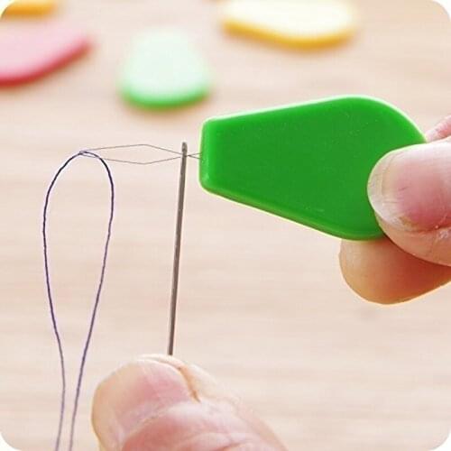 20pcs New Bow Wire Needle Threader Hand Machine Sewing Stitch DIY Insertion Tool Silver Wire Needles Random Color