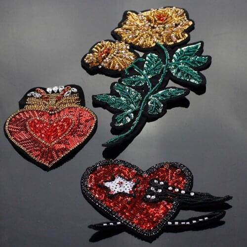 2piece Beaded Crystal Red Diamond Heart Crown Patches Embroidery Applique Sew on Gold Badge Clothes Craft Sewing