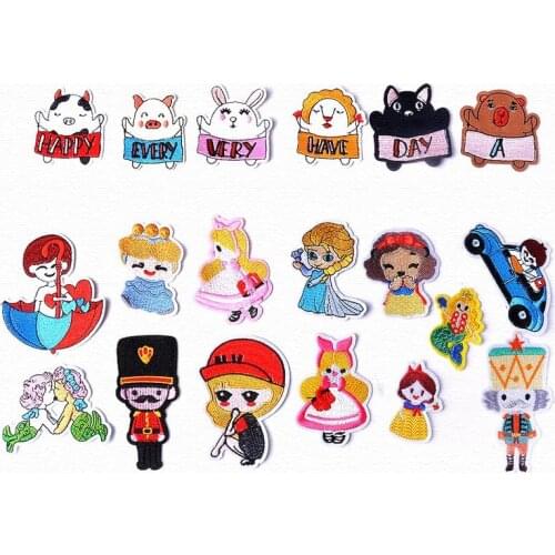 50pcs/Lot Cartoon Character Embroidery Patches Letters Clothing Decoration Accessories Diy Iron Heat Transfer Applique