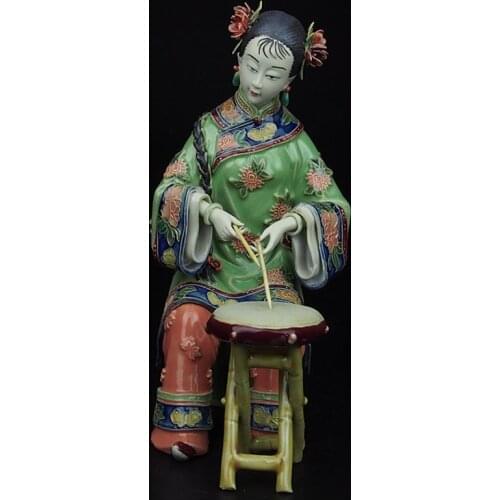 Folk Art Porcelain Ceramic Traditional Chinese Figurine Collection for Gift Vivid Lady Playing Chinese Drum SYX022