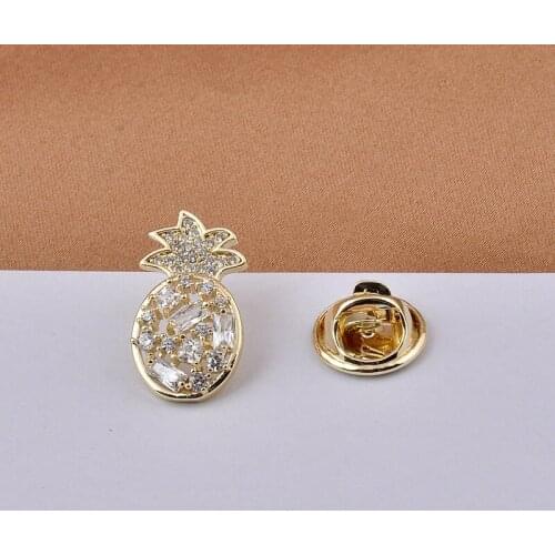 Trendy Cute Gold Color Copper Zircon Pineapple Brooch Men Women Cardigan Collar Pins Accessories Alloy Brooch Pin Jewelry