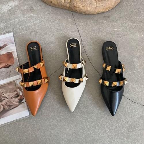 2021 Spring and Summer New Pointed Toe Shallow Mouth Rivet Fairy Flat Semi Slippers