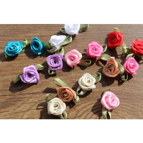 450pcs hand-made polyester Satin Ribbon Flower with Green Leaf Appliques 1.5cm