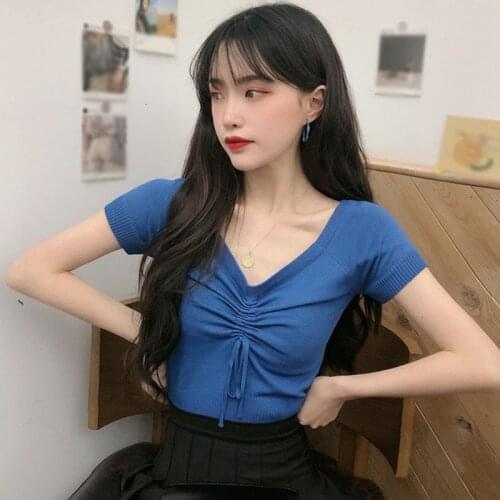 2020 New Knitted T Shirt Womens V-neck Short-sleeved Bottoming T-shirt Tight-fitting Sexy Wild Solid Color Crop Top