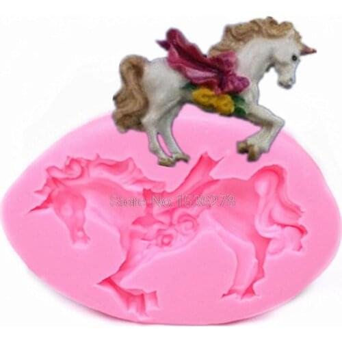 Free Shipping Kitchen Creative DIY 3D Cake Mold Carousel Chocolate Fondant Cake Mold US First Impressions with Paragraph A490