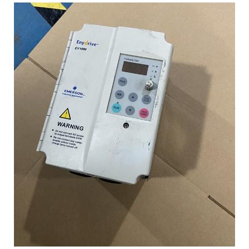 EV1000-4T0007G 0.75KW 380V inverter , used in good condition . 80% appearance new , good working , free shipping