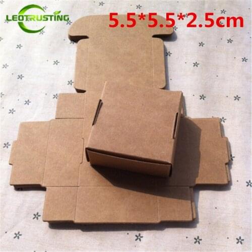 Leotrusting 50pcs 5.5*5.5*2.5cm Brown Kraft Paper Box Natural Kraft Paper Gift Packaging Box Handmade Party Paper Cardboard Box