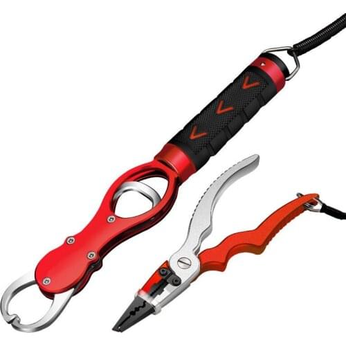 Fishing pincers to catch fish, scissors, braiding line, bait, cutting hook and other fishing gear tools