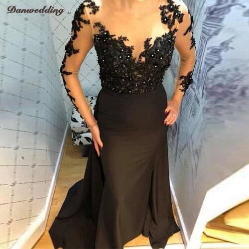 Junoesque Sheath Black Sexy Evening Dresses Scalloped-Neck Long Sleeve Court Train Prom Dress Lace Applique Girl Party Dresses