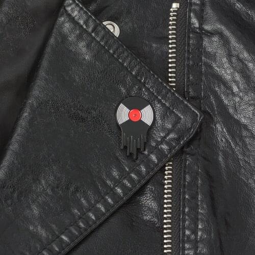 Black Vinyl Record Brooches and Pins Backpack Bags Hats Leather jeckets Decoration Accessories Vintage Musical Instrument