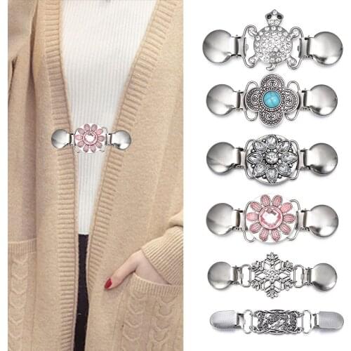 Vintage Cardigan Duck Clip Pin Trendy Retro Rhinestone Shawl Blouse Collar Sweater Scarf Clasp Women Charm Brooch Fashion Gift