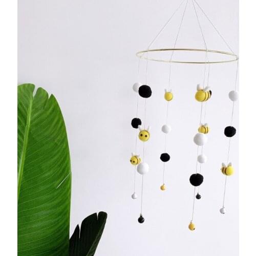 Baby Rattle Crib Mobile Toy Bed Bell Rotating Wind Chimes Hairball Bees Pendant Cot Hanging Decorations for Newborn Infant Gifts